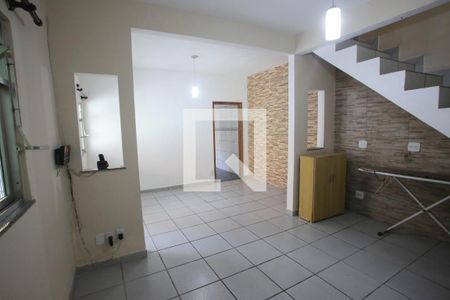 Sala de casa para alugar com 2 quartos, 108m² em Curicica, Rio de Janeiro