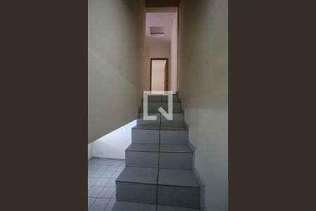 Escada de casa para alugar com 2 quartos, 108m² em Curicica, Rio de Janeiro