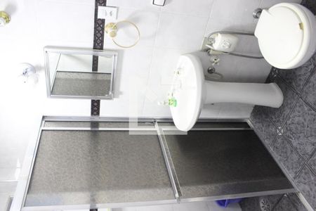 Banheiro de apartamento para alugar com 1 quarto, 34m² em Centro, São Vicente