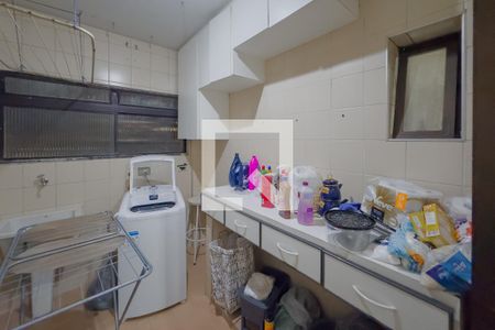 Apartamento à venda com 77m², 3 quartos e 1 vagaÁrea de Serviço