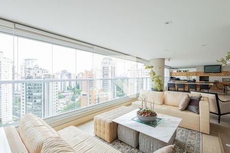 Apartamento à venda com 3 quartos, 335m² em Vila Nova Conceição, São Paulo