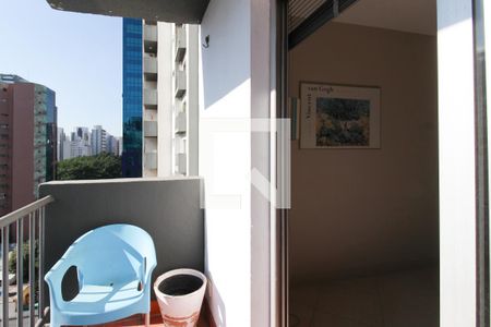 Varanda  de apartamento para alugar com 2 quartos, 63m² em Moema, São Paulo