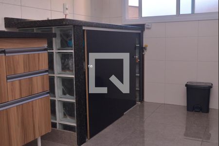 Apartamento à venda com 80m², 2 quartos e 2 vagasCozinha