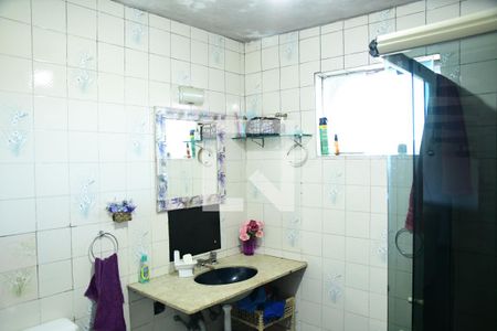 Banheiro de casa para alugar com 2 quartos, 110m² em Jardim Semiramis, Cotia