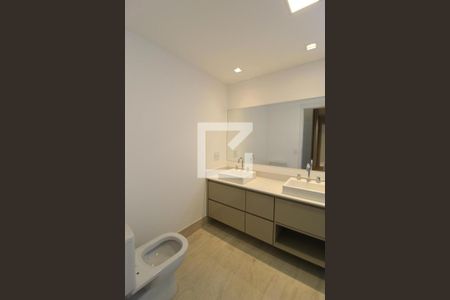 Apartamento à venda com 149m², 3 quartos e 2 vagasBanheiro da Suíte 1