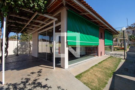 Apartamento para alugar com 47m², 2 quartos e 1 vagaÁrea comum - Salão de festas