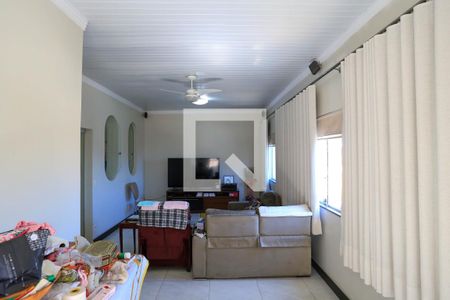 Casa à venda com 274m², 4 quartos e 4 vagasPiso superior 