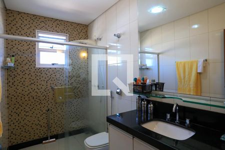 Casa à venda com 274m², 4 quartos e 4 vagasBanheiro