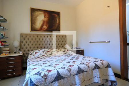 Casa à venda com 274m², 4 quartos e 4 vagasQuarto 2