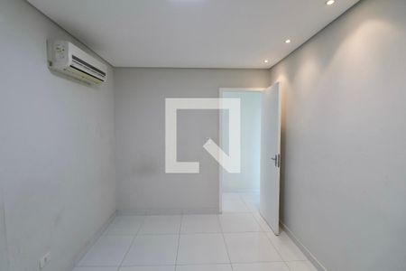Quarto  de apartamento para alugar com 2 quartos, 54m² em Jardim dos Passaros, Guarujá