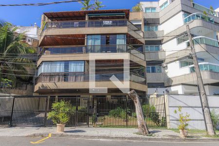 Apartamento à venda com 353m², 4 quartos e 2 vagasFachada