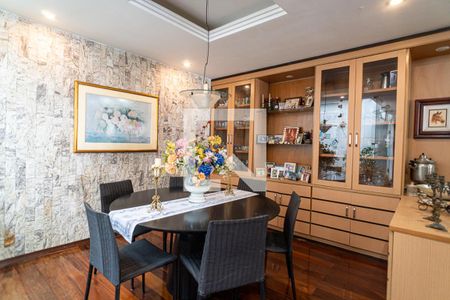 Sala de casa à venda com 3 quartos, 380m² em Badu, Niterói