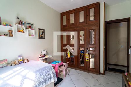 Casa à venda com 380m², 3 quartos e 6 vagas Casa à venda com 380m², 3 quartos e 6 vagasQuarto 2