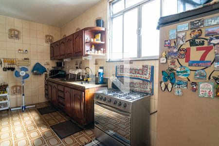 Casa à venda com 380m², 3 quartos e 6 vagas Casa à venda com 380m², 3 quartos e 6 vagasCozinha