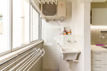 Apartamento para alugar com 60m², 2 quartos e 1 vagaÁrea de Serviço