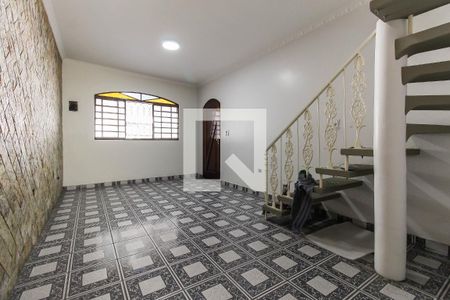 Sala de casa à venda com 3 quartos, 150m² em Vila Brasil, São Paulo