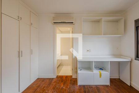 Apartamento à venda com 360m², 3 quartos e 4 vagasSuíte 1