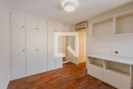 Apartamento à venda com 360m², 3 quartos e 4 vagasSuíte 2