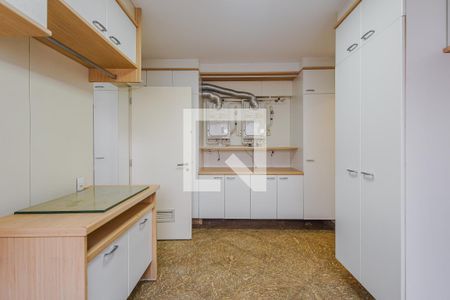 Apartamento à venda com 360m², 3 quartos e 4 vagasÁrea de Serviço