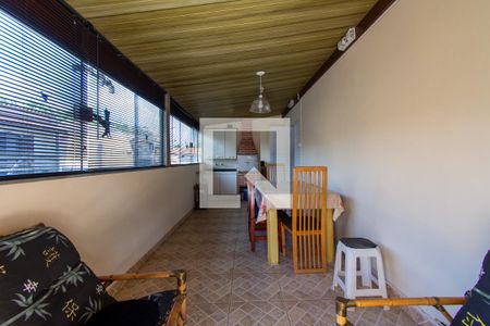 Casa para alugar com 190m², 3 quartos e 2 vagas Casa para alugar com 190m², 3 quartos e 2 vagasÁrea comum