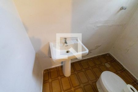 Casa à venda com 138m², 2 quartos e 1 vagaBanheiro