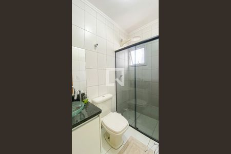 Apartamento à venda com 94m², 2 quartos e 1 vaga Apartamento à venda com 94m², 2 quartos e 1 vagaBanheiro