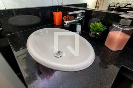 Apartamento à venda com 62m², 2 quartos e 1 vagaBanheiro 2