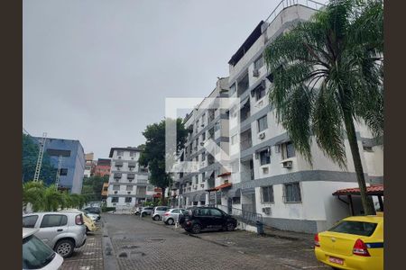 Apartamento à venda com 65m², 2 quartos e 1 vaga Apartamento à venda com 65m², 2 quartos e 1 vagaÁrea comum - Estacionamento
