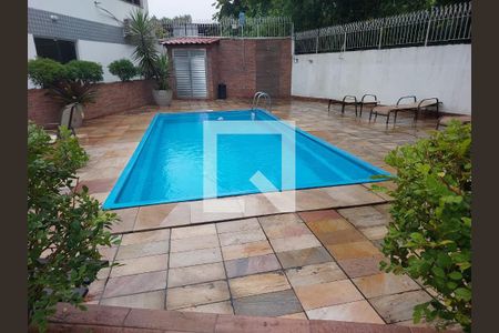 Apartamento à venda com 65m², 2 quartos e 1 vaga Apartamento à venda com 65m², 2 quartos e 1 vagaÁrea comum - Piscina