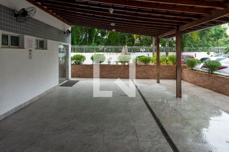 Apartamento à venda com 65m², 2 quartos e 1 vaga Apartamento à venda com 65m², 2 quartos e 1 vagaÁrea comum - Salão de festas