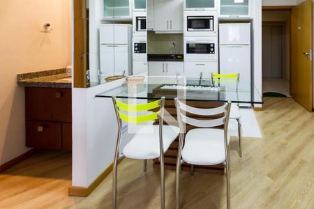 Sala - mesa de jantar de apartamento para alugar com 1 quarto, 41m² em Alto da Glória, Curitiba