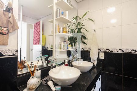 Apartamento para alugar com 117m², 4 quartos e 2 vagas Apartamento para alugar com 117m², 4 quartos e 2 vagasBanheiro Suíte