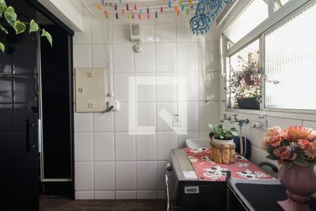 Apartamento para alugar com 117m², 4 quartos e 2 vagas Apartamento para alugar com 117m², 4 quartos e 2 vagasÁrea de Serviço