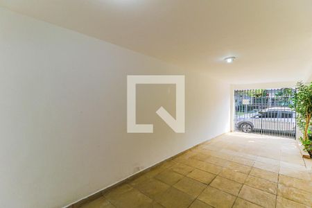 Garagem de casa à venda com 2 quartos, 100m² em Santo Amaro, São Paulo