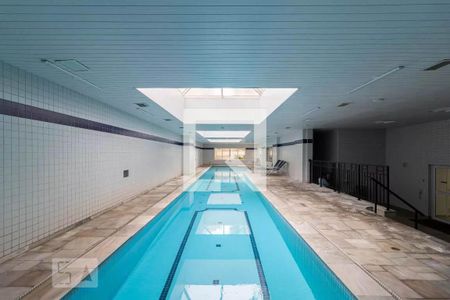 Apartamento à venda com 198m², 3 quartos e 3 vagas Apartamento à venda com 198m², 3 quartos e 3 vagasÁrea comum