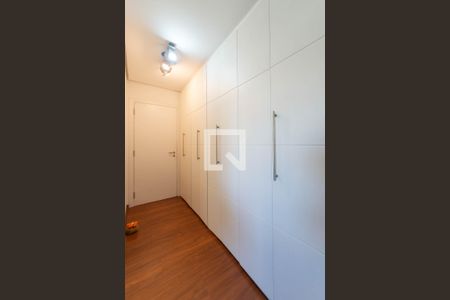 Apartamento à venda com 198m², 3 quartos e 3 vagas Apartamento à venda com 198m², 3 quartos e 3 vagasQuarto 4