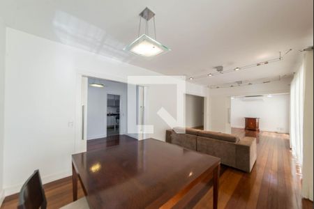Apartamento à venda com 198m², 3 quartos e 3 vagas Apartamento à venda com 198m², 3 quartos e 3 vagasSala