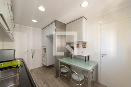 Apartamento à venda com 198m², 3 quartos e 3 vagas Apartamento à venda com 198m², 3 quartos e 3 vagasCozinha
