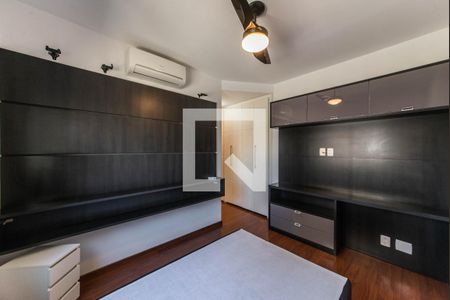 Apartamento à venda com 198m², 3 quartos e 3 vagas Apartamento à venda com 198m², 3 quartos e 3 vagasQuarto 4
