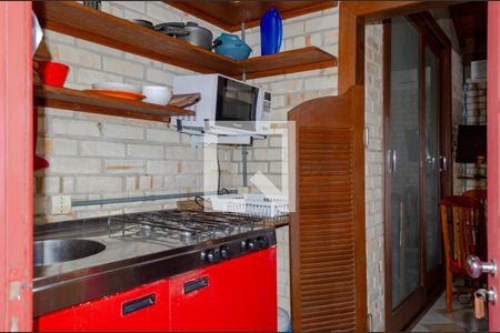Cozinha de apartamento para alugar com 1 quarto, 30m² em Lagoa Pequena, Florianópolis