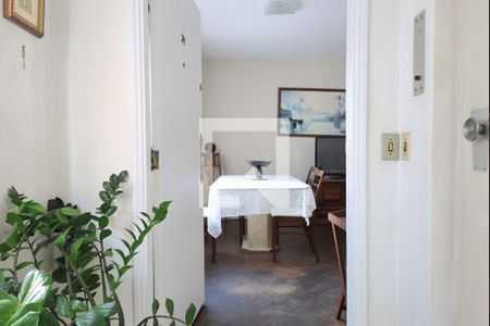 Apartamento à venda com 70m², 2 quartos e 1 vagaHall de entrada