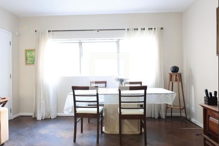 Apartamento à venda com 70m², 2 quartos e 1 vagaSala