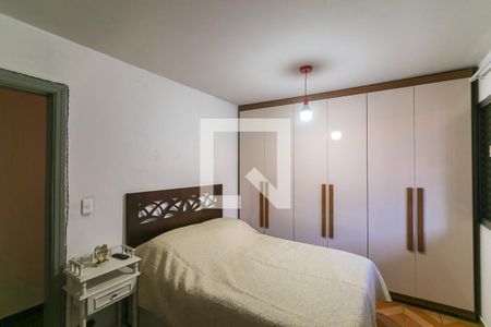 Quarto 1 de casa para alugar com 2 quartos, 199m² em Jardim Samara, São Paulo