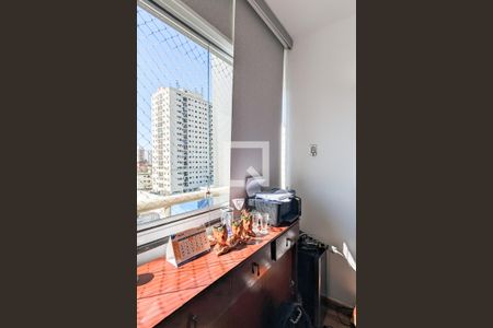 Apartamento à venda com 120m², 2 quartos e 1 vagaVaranda