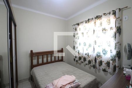 Quarto 1 de casa para alugar com 2 quartos, 105m² em São Miguel, São Gonçalo