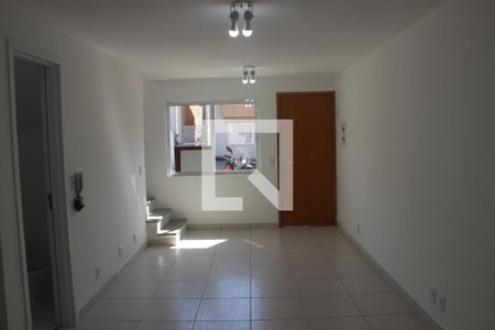 Sala de casa para alugar com 2 quartos, 95m² em Caguassu, Sorocaba