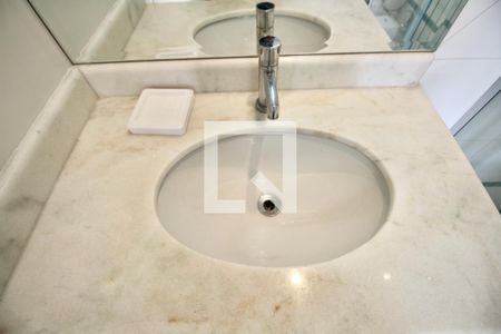 Apartamento para alugar com 85m², 2 quartos e 2 vagasBanheiro Suíte 