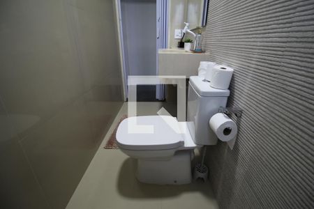 Casa à venda com 90m², 2 quartos e 3 vagasBanheiro