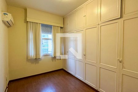 Quarto 02 de apartamento para alugar com 3 quartos, 110m² em Copacabana, Rio de Janeiro