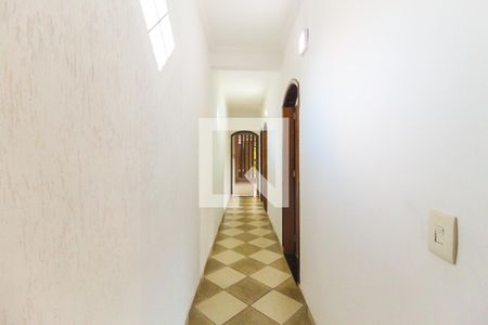 Corredor de casa para alugar com 3 quartos, 160m² em Vila Carmosina, São Paulo